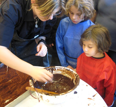 Children make chocolates