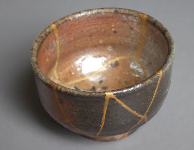 Kintsugi pottery