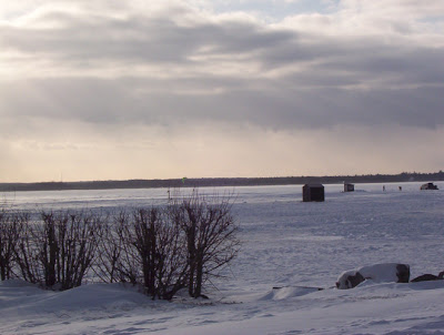 Huts on Lac Deschenes