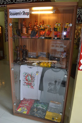 souvenir wisata berastagi