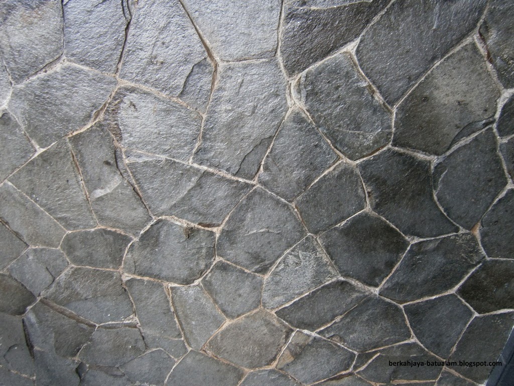 70 Ide Terkini Keramik Dinding Motif  Batu  Kali 