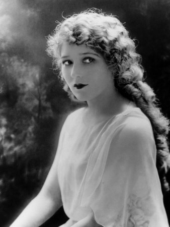 Style Muse Mary Pickford