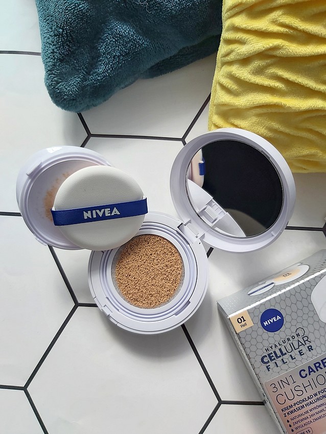 nivea hyaluron cellular filler krem-podkład w poduszce 01 hell