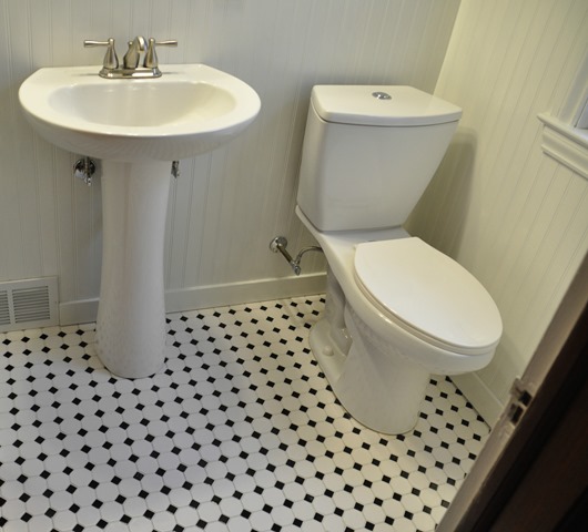 Bathroom Makeover (Beadboard, Peppercorn, Hex tile)