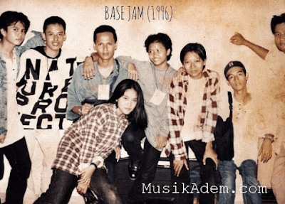  salam sejahtera buat teman penikmat musik tanah air Download Kumpulan Lagu Base Jam Mp3 Full Album Rar Gratis