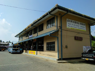 Tissamaharama bus stand