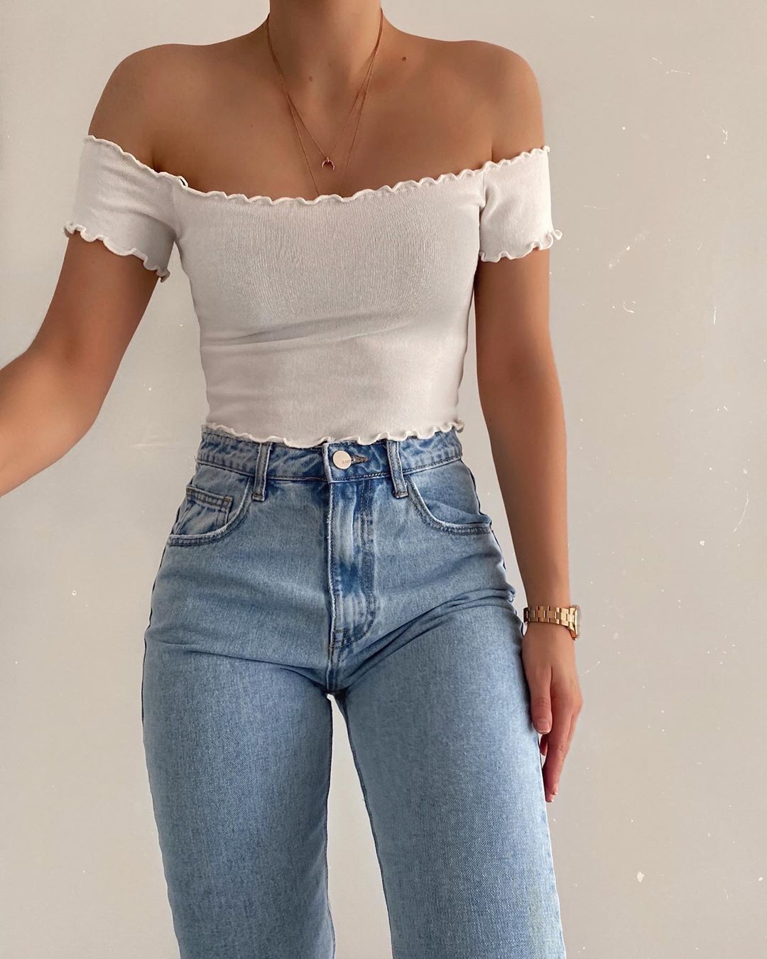 15 Under-$100 Off-the-Shoulder Tops to Wear Now
