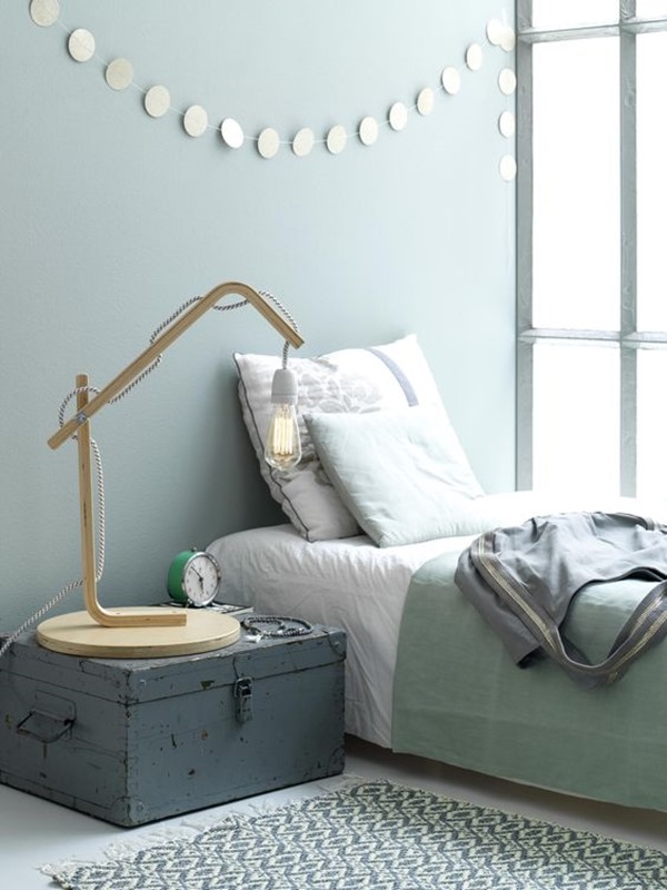 Lampada_in_legno_naturale