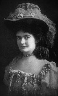 Lucille La Verne