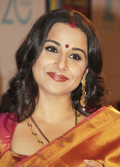 Beautiful and Hot Vidya Balan Hd Wallpapers