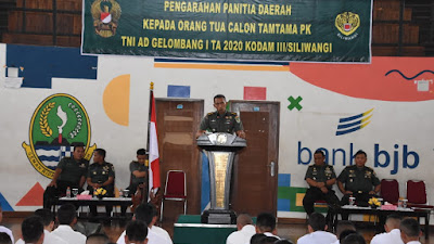 Aspers Kasdam III/Slw Beri Pengarahan Kepada Ortu/Wali &  Calon Peserta Seleksi Tamtama PK TNI AD Tahun 2020