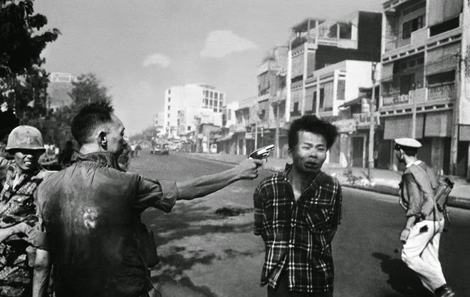 The Story Behind 8 Famous Photographs -Eddie Adams – Saigon's execution, 1968