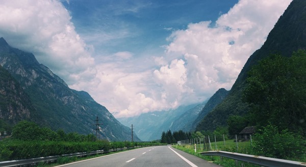 alexandr-schwarz-switzerland-unsplash