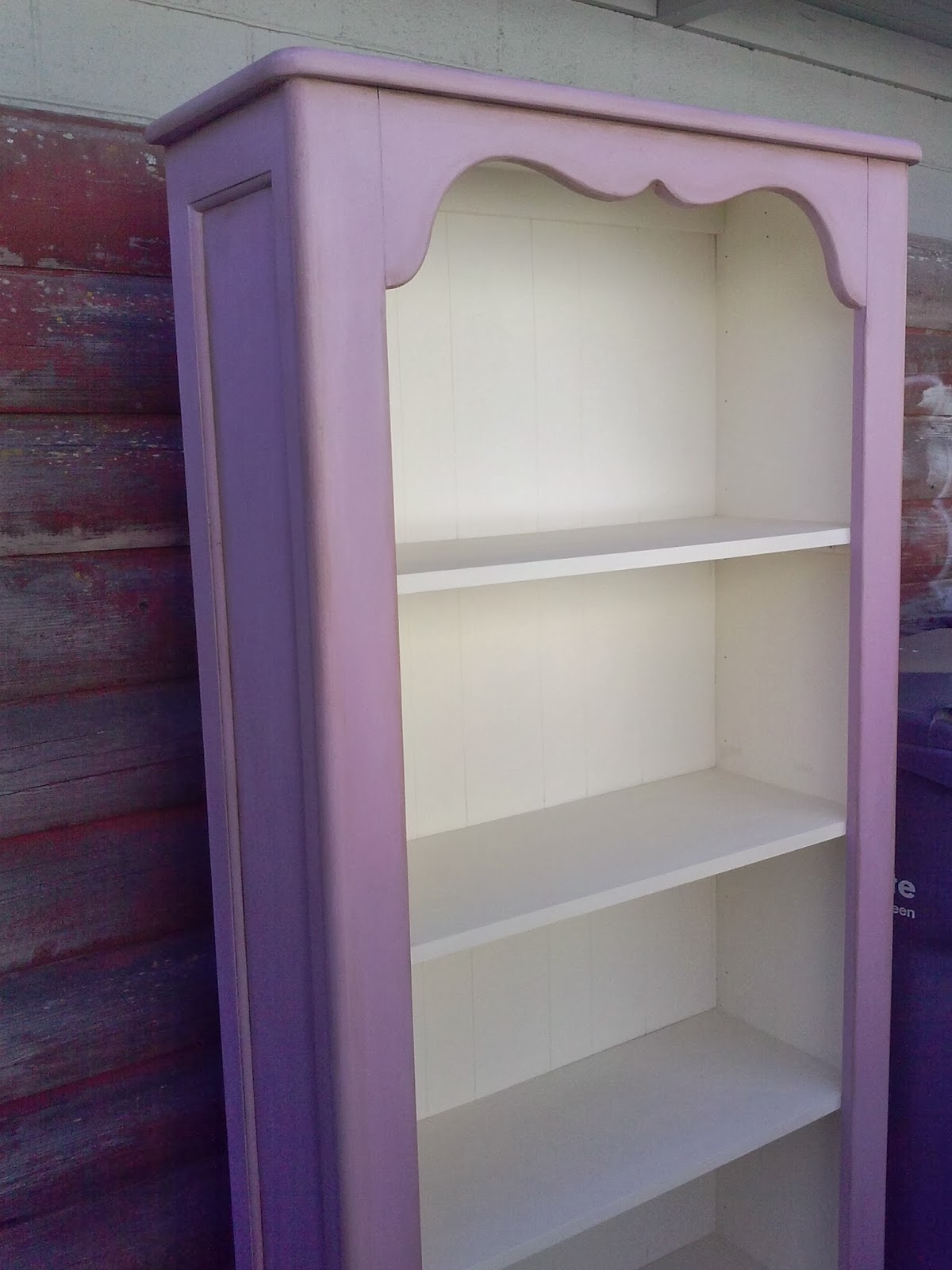 Reloved Rubbish: Henrietta Chalk Paint® Bookcase