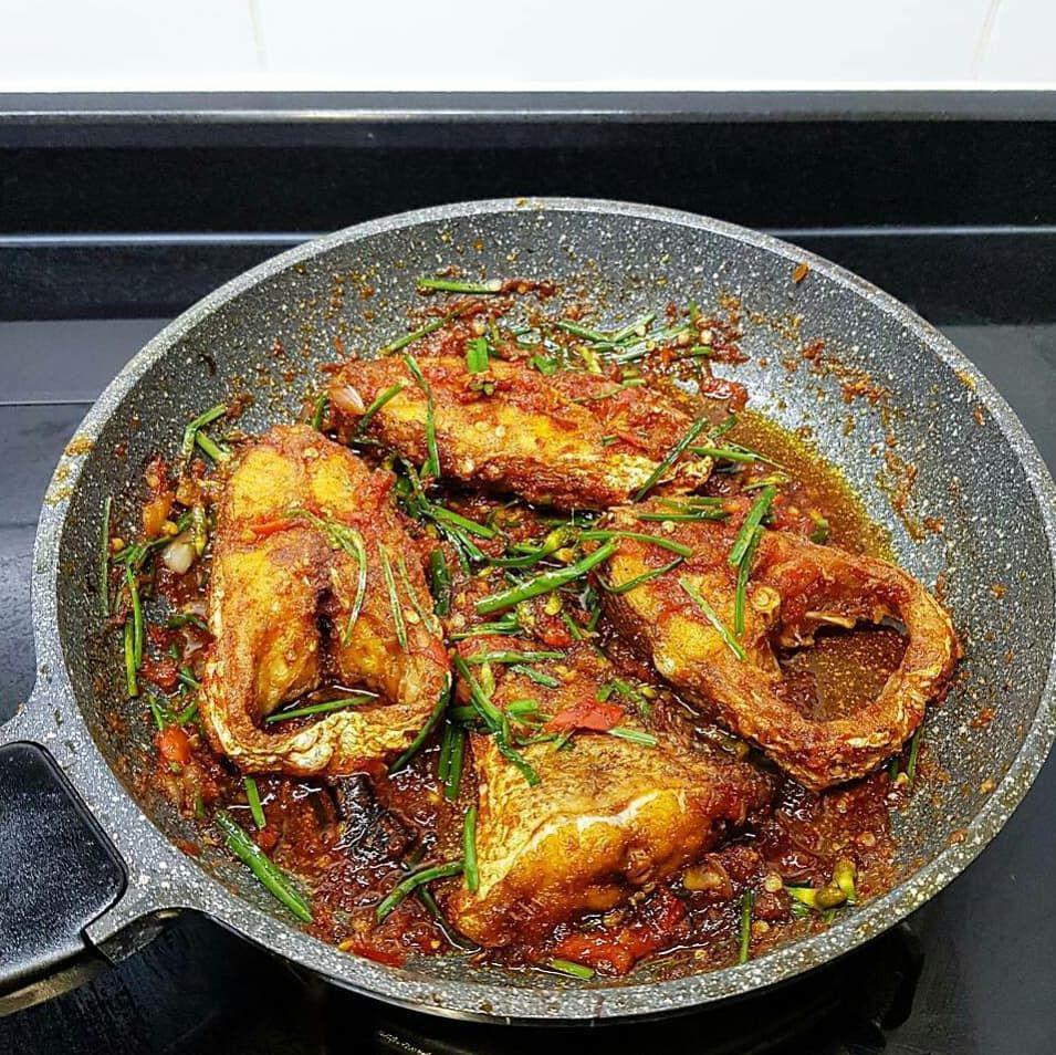 NORZI FOODILICIOUS HOUSE: RESEPI IKAN JENAHAK BALADO BUNGA 