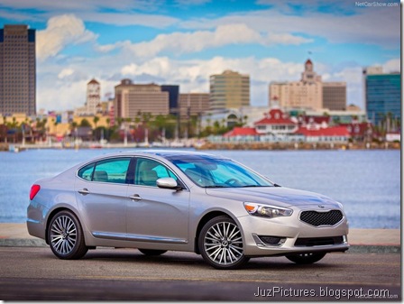 Kia-Cadenza_2014_800x600_wallpaper_02