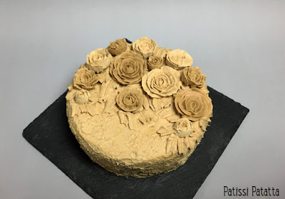 recette de moka au café, moka fleuri, fleurs en crème au beurre, modelage fleurs en crème, tutoriel vidéo fleurs en crème, video tutorial buttercream flowers, buttercream flowers, Jones Brothers Coffee, cake design, gâteau décoré, gâteau fleuri, sweet délices, pâtisserie, patissi-patatta