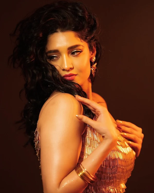 ritika singh golden outfit curvy thick actress