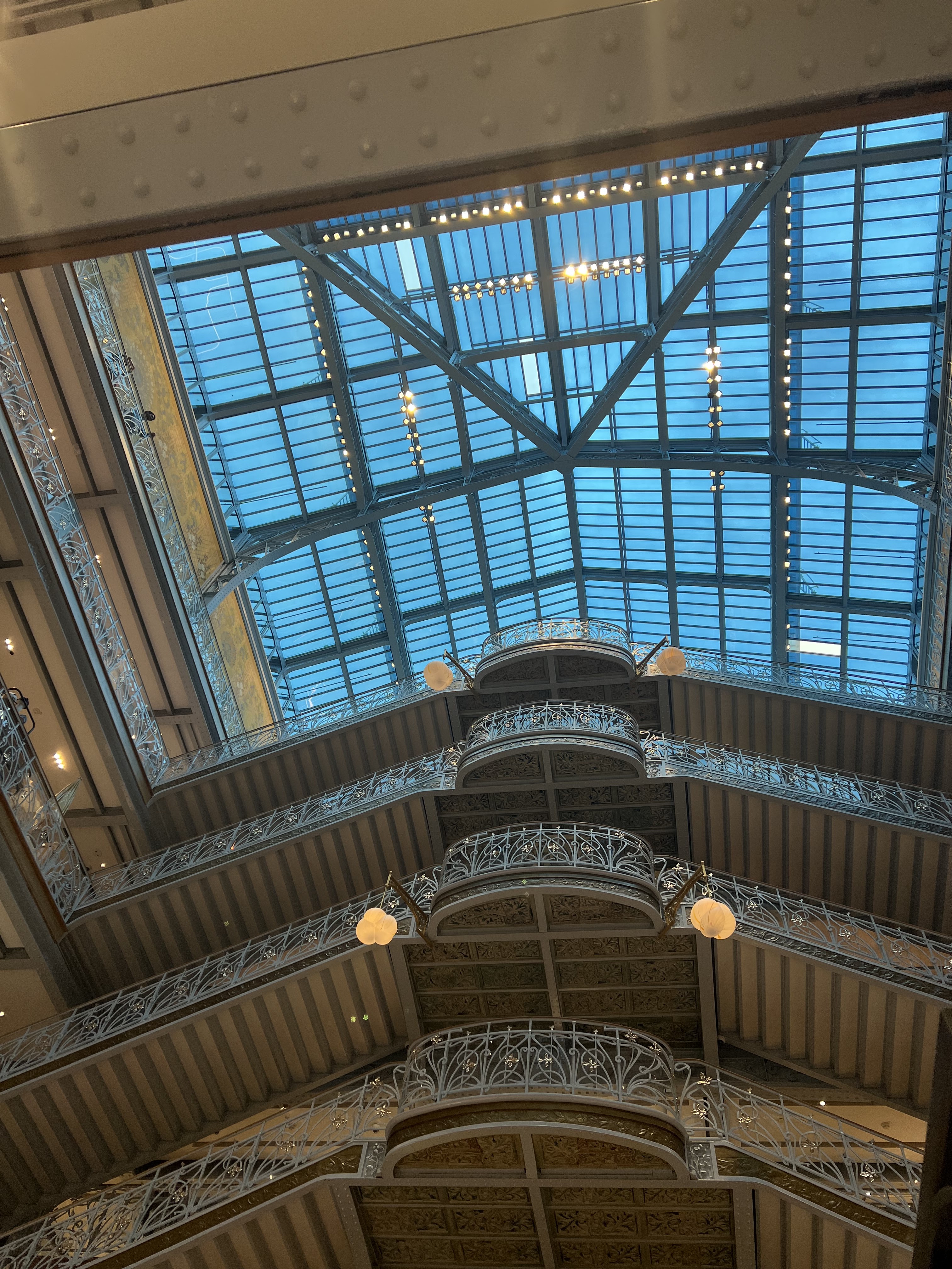 Adrienne Nguyen_La Samaritaine Mall in Paris_Luxury Shopping in Paris_Shopping Staircases