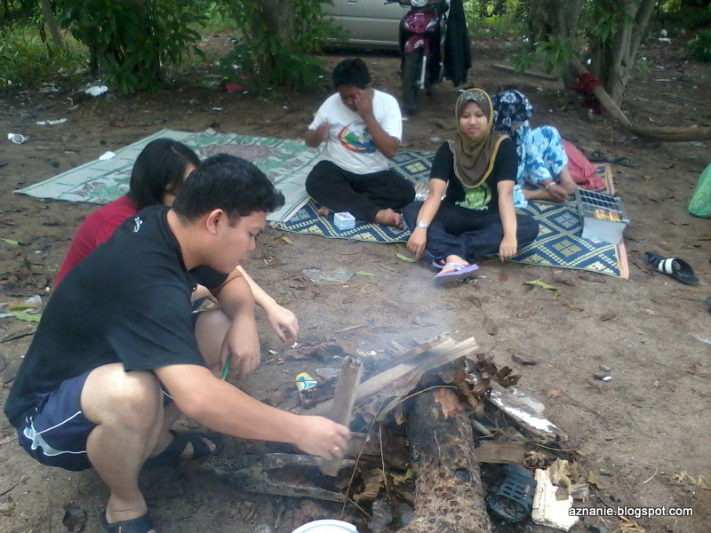 Tentang Aku: Barbeque Petang Raya Di Pantai