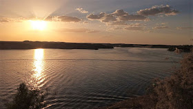 tramonto sul lago Nasser