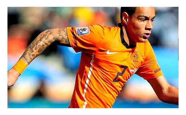 Bem Parecido Tem O Lateral Direito Gregory Van Der Wiel Da Holanda