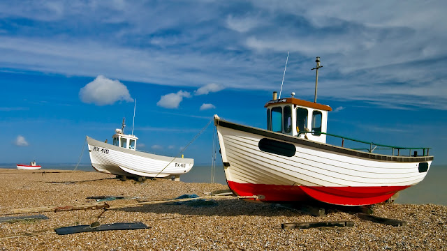 beautiful boats on sea desktop wallpapers