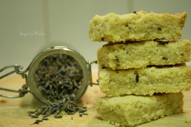 british cookies, shortbread, shortbread biscuits, lavender and almond