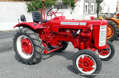 Expo de tracteurs agricoles anciens, fête de l'Oignon,  saint Beauzire 2021