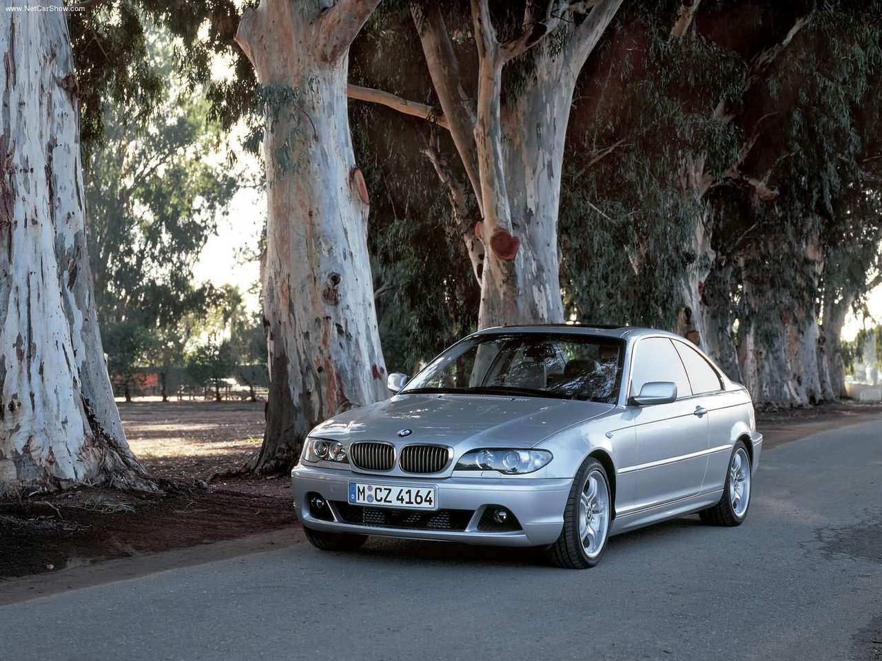 bmw 318i coupe 2000 wallpaper