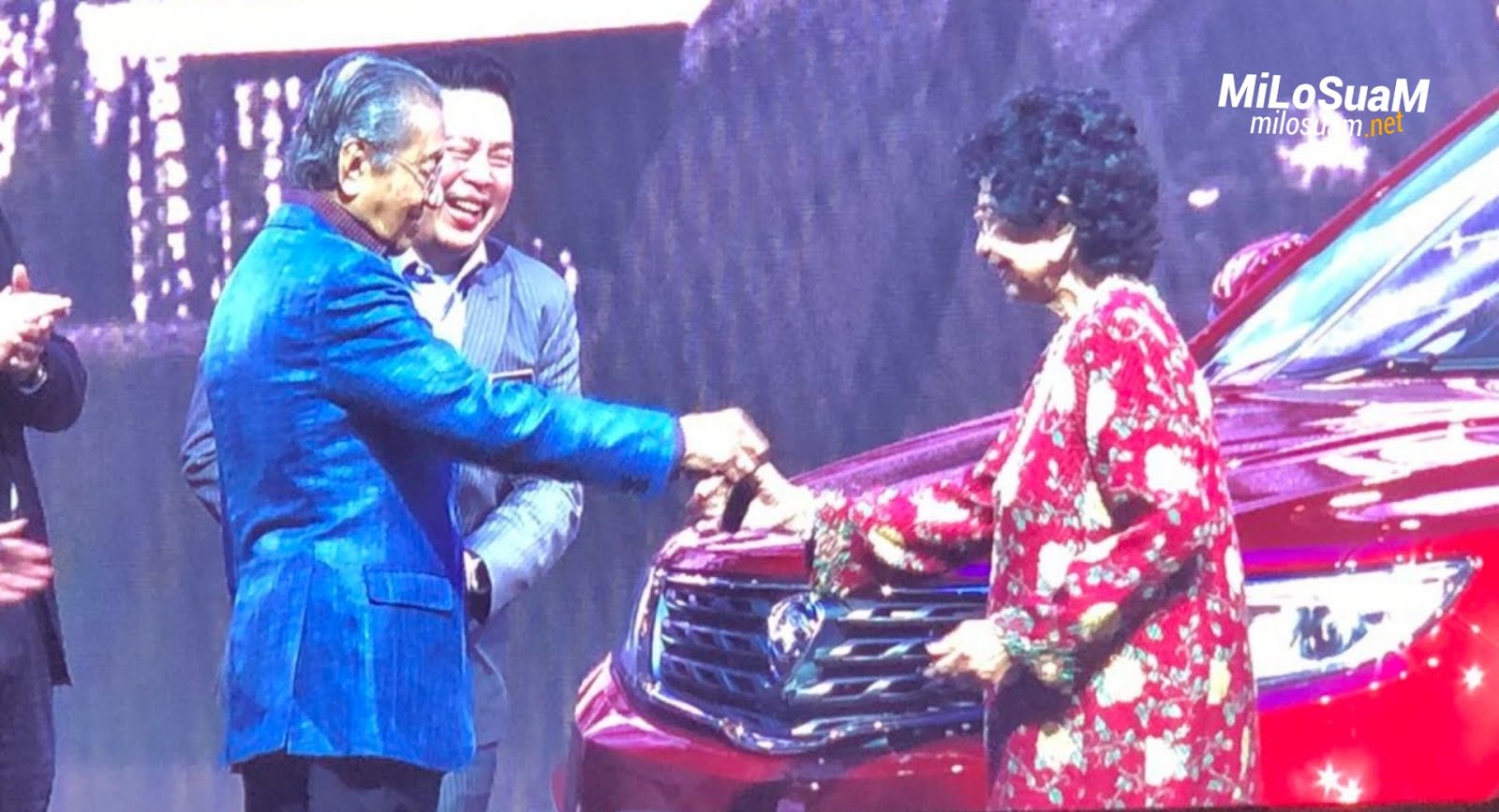 Pelancaran Proton X70