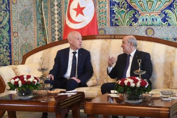 مجلةٌ أمريكيٌّة تَفضح اشتراط الجزائر استقبال "غالي" مقابل استفادة تونس من الغاز بثمن منخفض