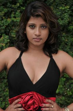 Nadeesha Hemamali Hot Pictures