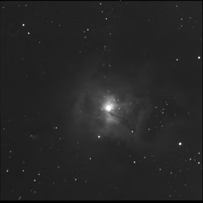 diffuse nebula NGC 7023 around double-star in luminance