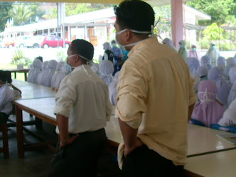 KANDID PILIHAN..SAMA TAPI TAK SERUPA