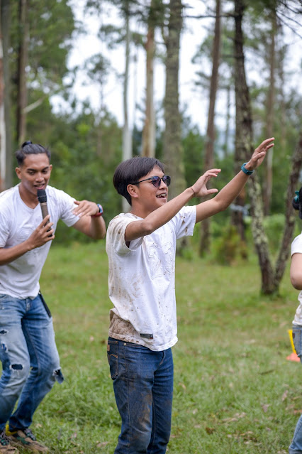 PETUALANGAN OUTBOUND TANPA BATAS DI LEMBANG | seseruan bareng