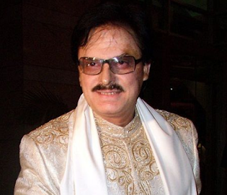 Sanjay Khan Family Wife Son Daughter Father Mother Marriage Photos Biography Profile