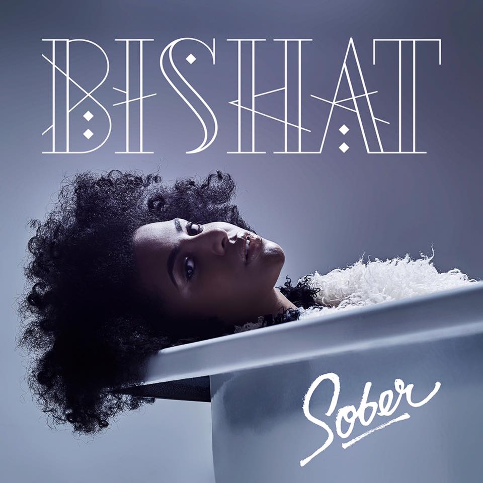 Conheça o eletropop viciante de Bishat e o single de estreia ‘Sober’