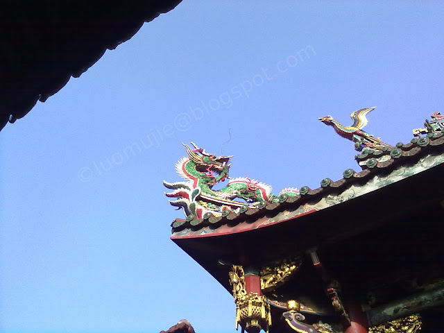 Longshan Temple