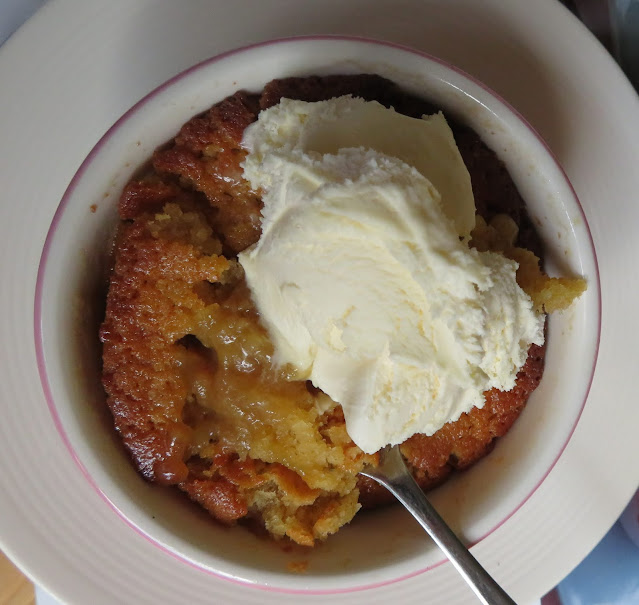 Golden Syrup Puddings