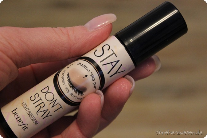 benefit Stay don't Stray Eye Pimer Undereye Concealer corrector Light mdeium eyeshadow base review test einkauf haul shopping favorit best basics 1