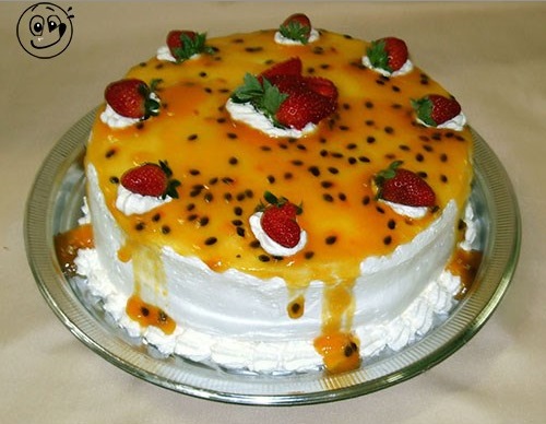 This passion fruit cake recipe with strawberry is my favorite. Try it yourself ...
