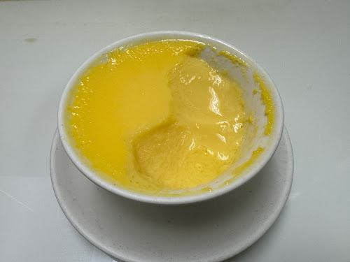 Australia Dairy Company 澳洲牛奶公司 [Hong Kong, CHINA] - Signature dessert Steamed egg custard with almond juice (杏汁燉雞蛋) Steamed milk pudding with egg white (蛋白燉鮮奶)