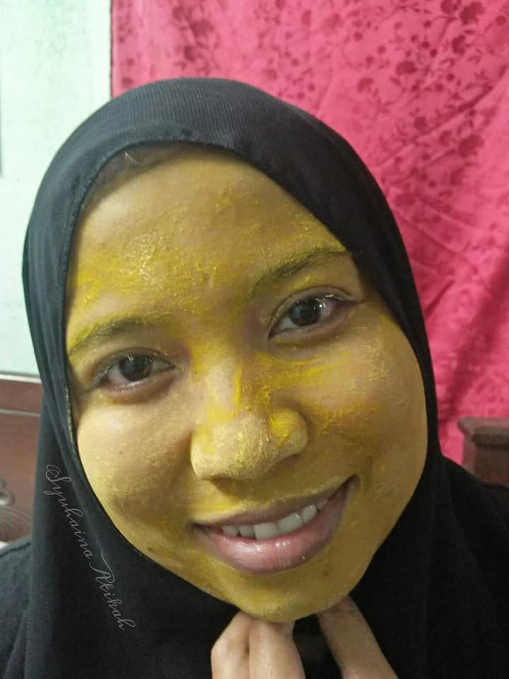  Masker Kunyit  Melembapkan Melembutkan Kulit