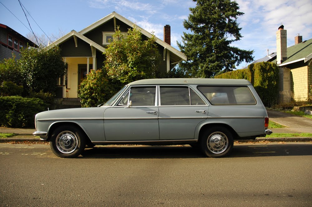 1972 Mercedes-Benz 220D Estate