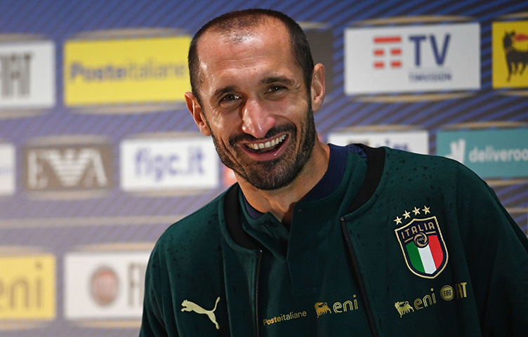 Chiellini: "Nije ispravno porediti Pirla sa Sarrijem"