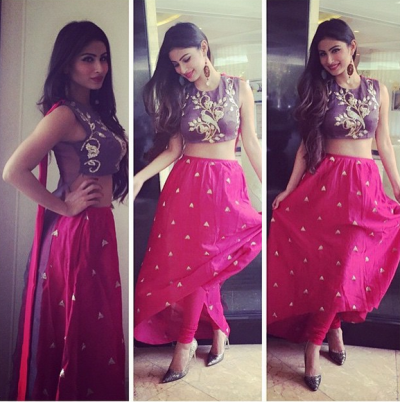 Mouni roy spicy pics