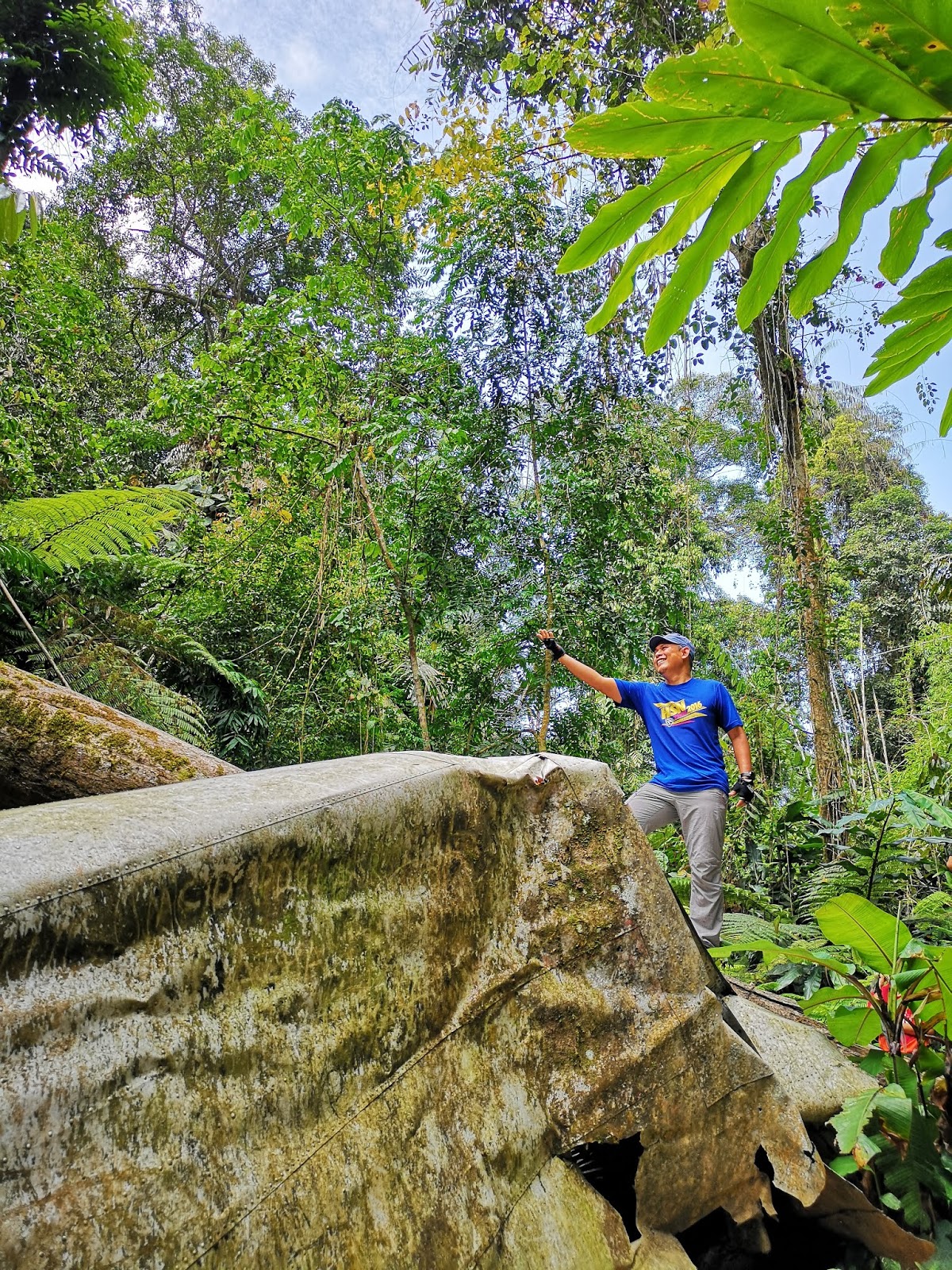 Cerita Panjang Encik Sharul Mendaki Gunung Telapak Buruk 