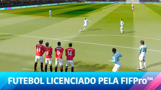 Dream League Soccer 2020 v.7.21 APK 