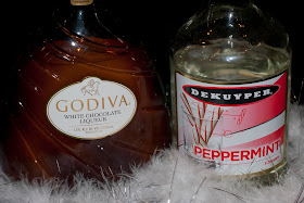 polar freeze, christmas cocktail, winter cocktail, Godiva white chocolate liqueur, peppermint schnapps